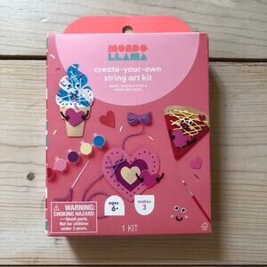 Mondo Llama NIB Create-Your-Own String Art Kit